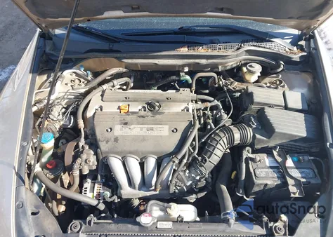 2005 Honda Accord 2.4 Dx z USA, uszkodzony, nr VIN 1HGCM56175A137227